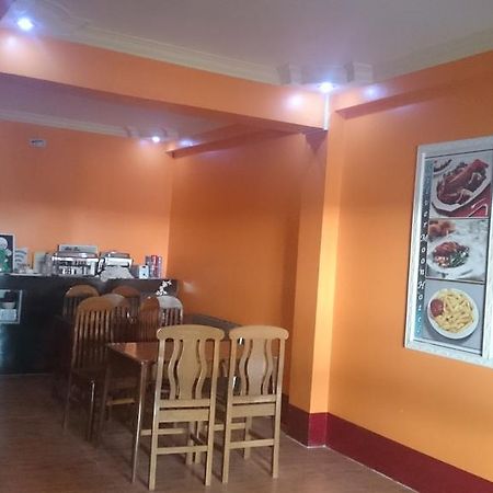 Silver Moon Hotel Γιανγκόν Εξωτερικό φωτογραφία