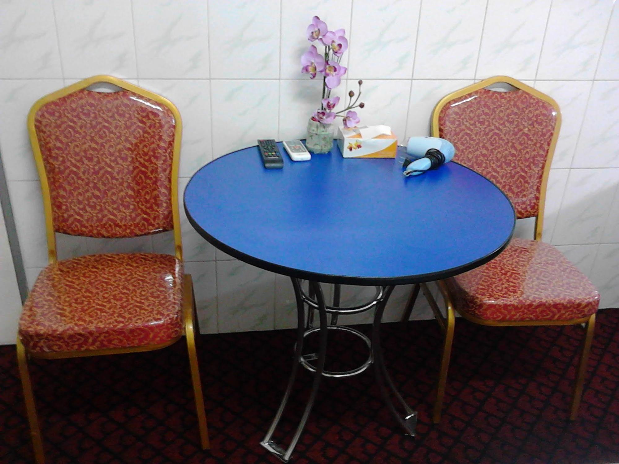 Silver Moon Hotel Γιανγκόν Εξωτερικό φωτογραφία